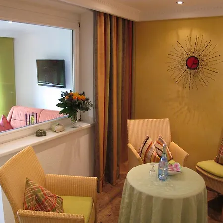 Gut Hanneshof Πανσιόν 4*