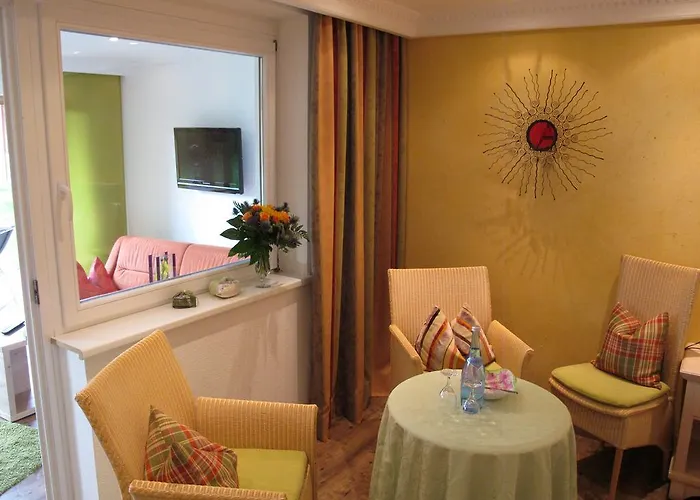 Gut Hanneshof Гостевой дом 4*