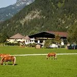 Gut Hanneshof Guest house Erpfendorf
