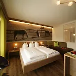 Gut Hanneshof 4*